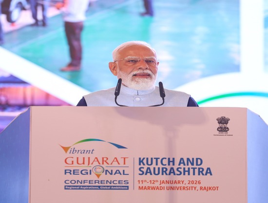 Vibrant Gujarat Conference Opens with PM Modi Announcing Major Industrial and Clean Energy Projects