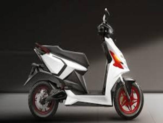Simple Energy Partners with Amazon India and Flipkart to Launch Online Sales of Electric Scooters